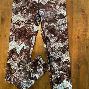 Ivivva leggings multi color size 7pre-owned like new